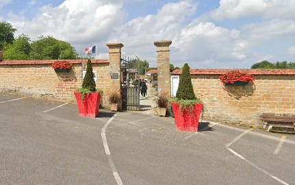 Cimetière de Dom le Mesnil