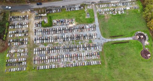 Vue aérienne par drone du cimetière de Bogny-sur-Meuse - Bogny