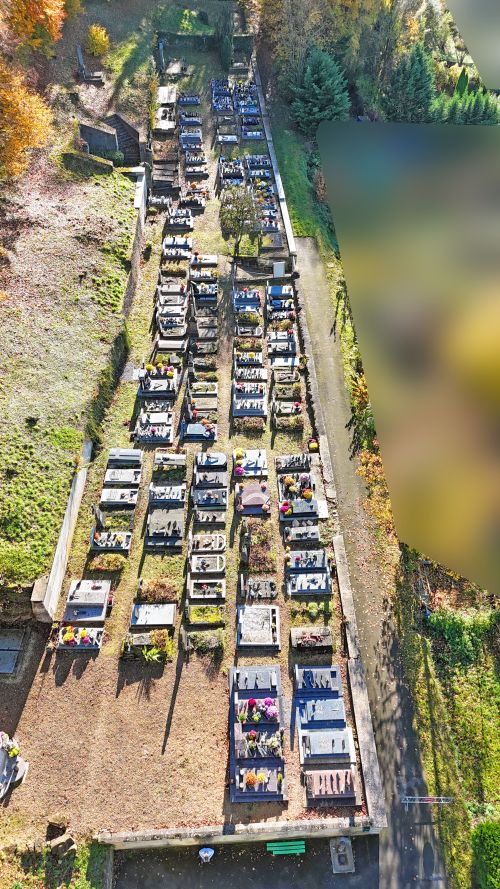 Vue aérienne par drone du cimetière de Daigny