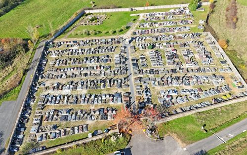 Vue aérienne par drone du cimetière de Saint-Menges