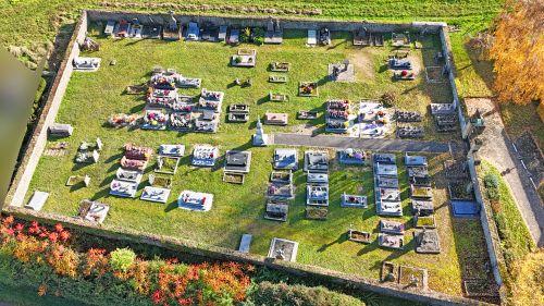 Vue aérienne par drone du cimetière de Villers-sur-Bar