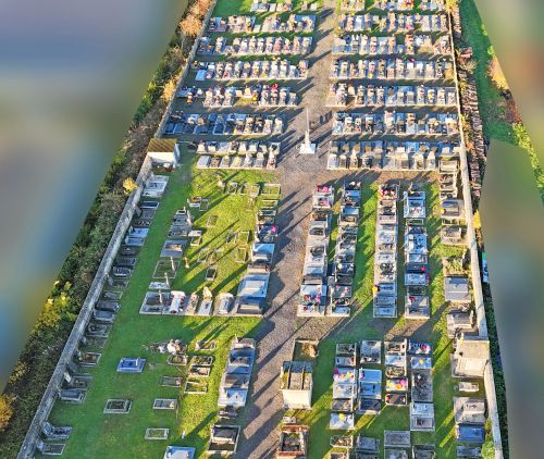 Vue aérienne par drone du cimetière de Prix-Lès-Mézières