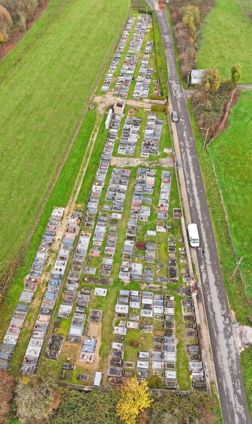 Vue par drone du cimetière de Charleville-Mézières - Etion